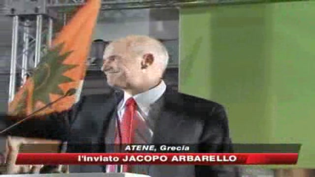 Grecia, il Paese torna ai socialisti con Papandreou