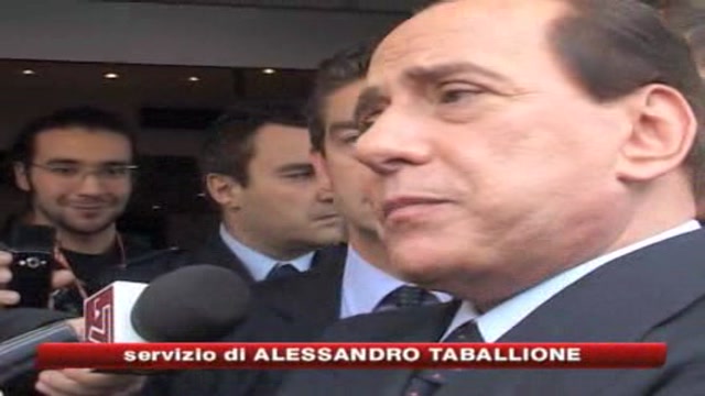 Se mi condannano non lascio. Il Pd contro Berlusconi