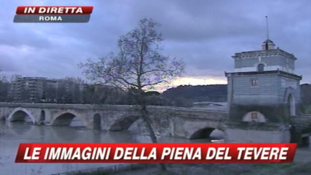 Tevere, rientrato l'allarme esondazione