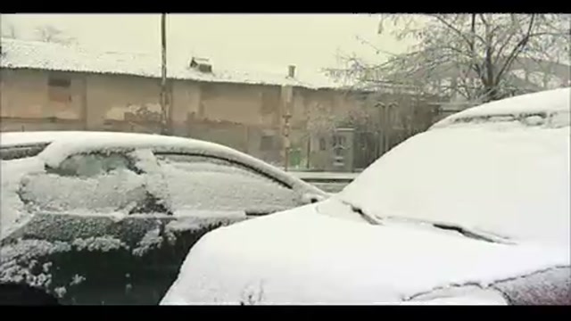 Maltempo, neve a Milano e in tutta la Lombardia