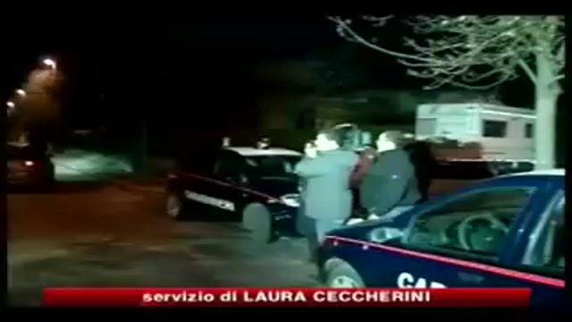 Civita Castellana, capelli di donna nelle mani della vittima