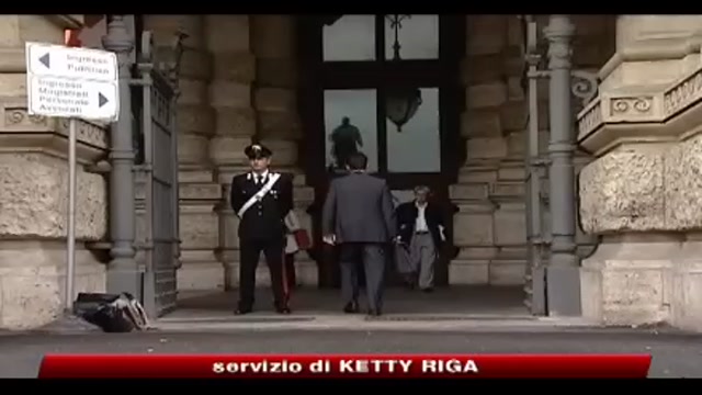 ANM a Berlusconi, basta insulti e aggressioni