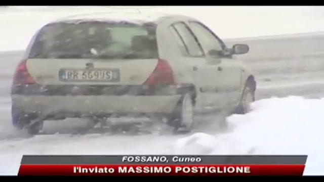 Maltempo e neve in Piemonte, disagi sulle strade