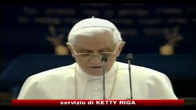 Papa Ratzinger, difende l'istituzione del celibato
