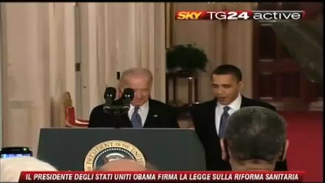 La firma di Obama per la legge sulla sanità (1/a parte)