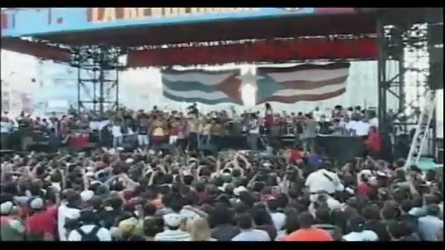 L'Avana, migliaia di fan ballano al ritmo dei Calle 13
