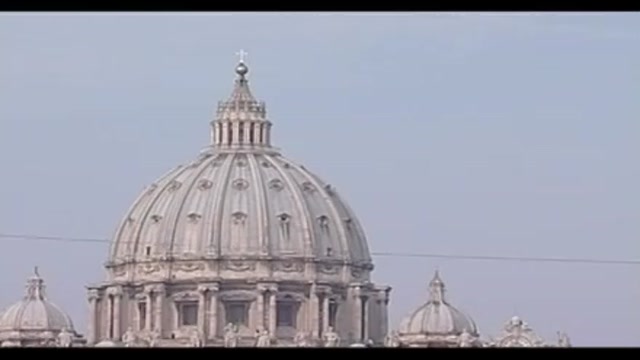 Pedofilia, NYT Ratzinger e Bertone occultarono il caso