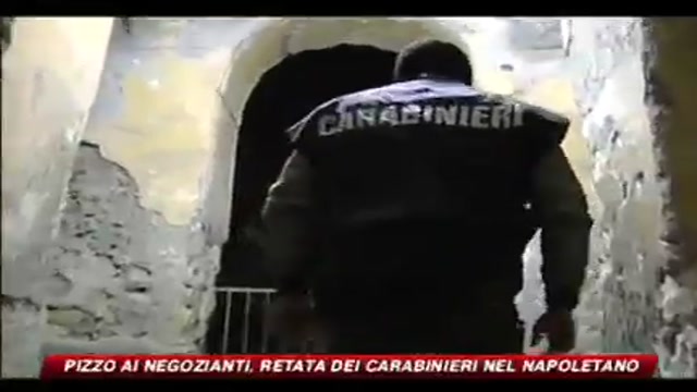 Pizzo ai negozianti, retata dei carabinieri nel napoletano