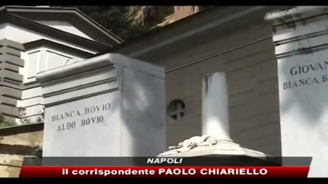 Cimitero di Napoli, rubato il busto marmoreo di Libero Bovio