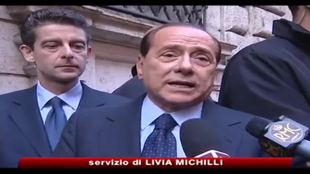 Berlusconi programma tv Dandini aggredisce il governo