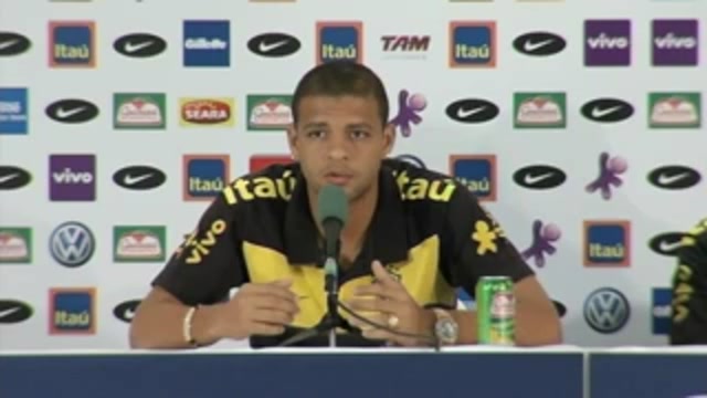Felipe Melo su Juve e Fiorentina (in portoghese)