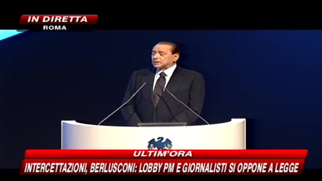 2- Assemblea Confcommercio, l'intervento di Berlusconi