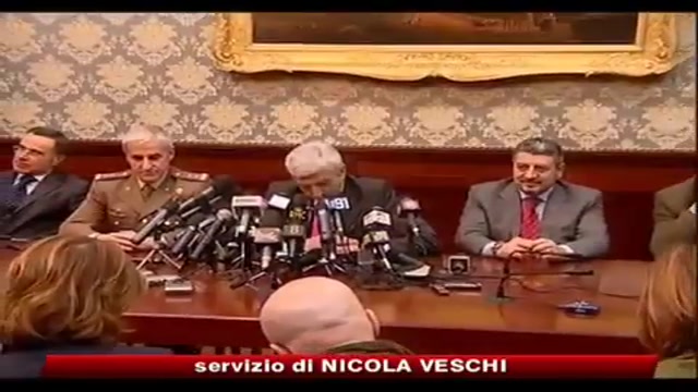 G8 Genova, Maroni e Alfano: piena fiducia a De Gennaro