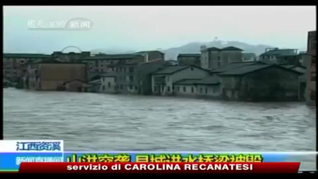 Alluvioni in Cina, almeno 100 morti e un milione di sfollati