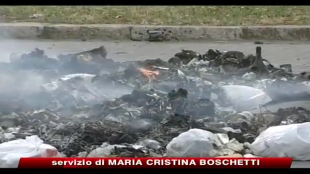 Rifiuti, ancora roghi di spazzatura a Palermo e provincia