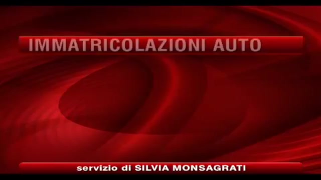 Auto, immatricolazioni in forte calo