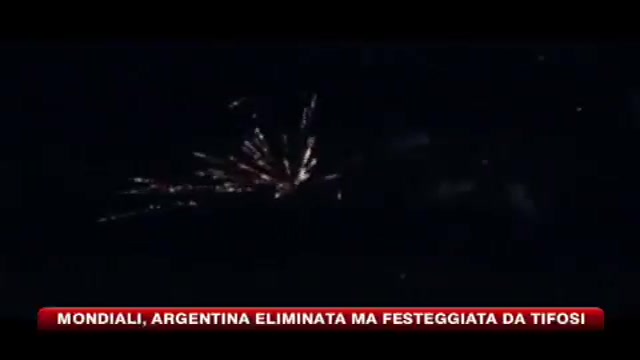 Mondiali, Argentina eliminata ma festeggiata da tifosi