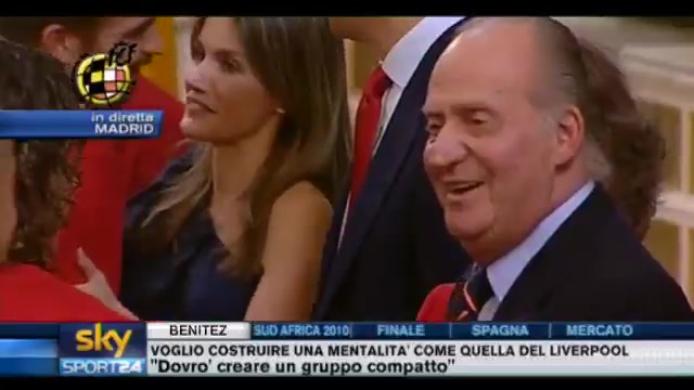 Spagna, il saluto di re Juan Carlos alla Nazionale
