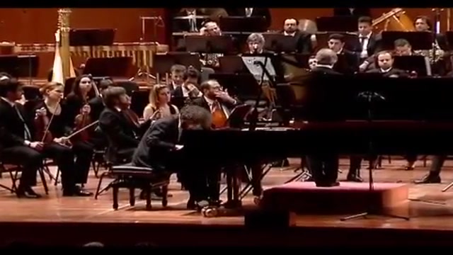 Stefano Bollani presenta il suo nuovo allbum Concerto in FA