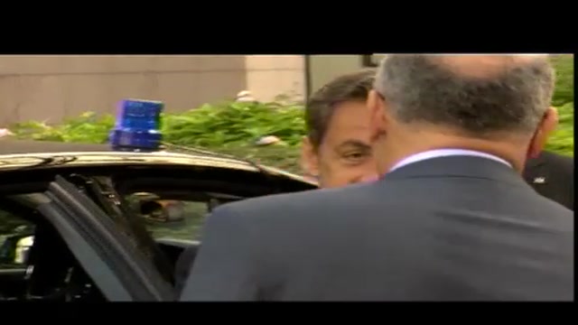 Rom, Sarkozy, continuerà smantellamento campi illegali