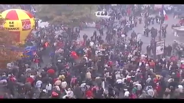 Francia, fonti governo: in piazza 900mila manifestanti