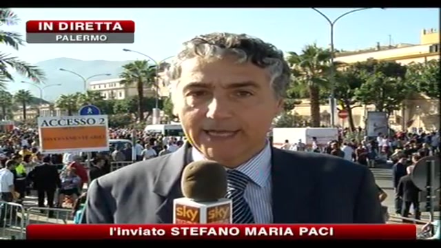 Il Papa arrivato a Punta Raisi, è la prima visita in Sicilia