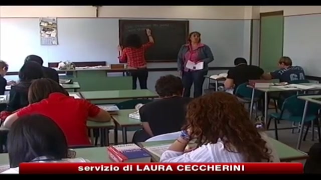 Scuola, in Puglia sponsor in aula per pagare banchi e sedie