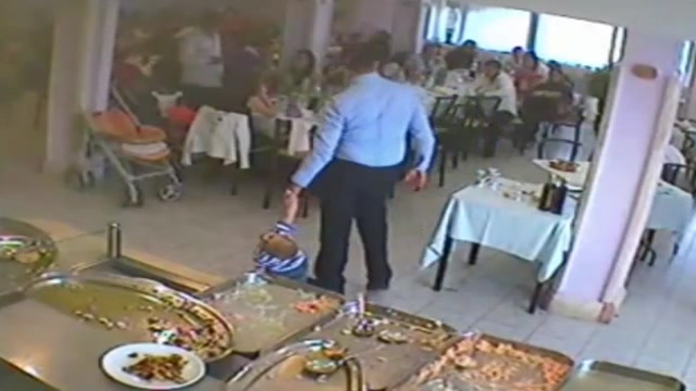 Napoli, aggressione al ristorante
