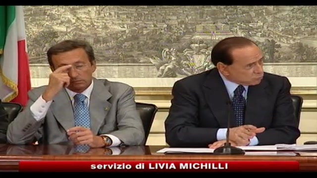 Bossi, scettico su incontro a tre con Berlusconi e Fini