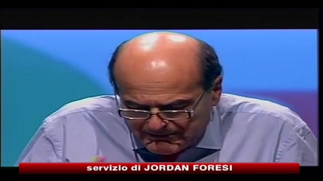 Bersani: paese allo sbando, Berlusconi si deve dimettere
