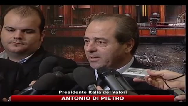 Di Pietro: prima sfiduciamo Berlusconi meglio è