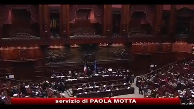 Opposizione: Berlusconi si dimetta, no voto per Camera