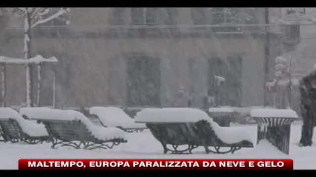 Maltempo, Europa paralizzata da neve e gelo