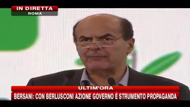 2- Manifestazione PD, Bersani: governo ha aumentato spesa nonostante i tagli