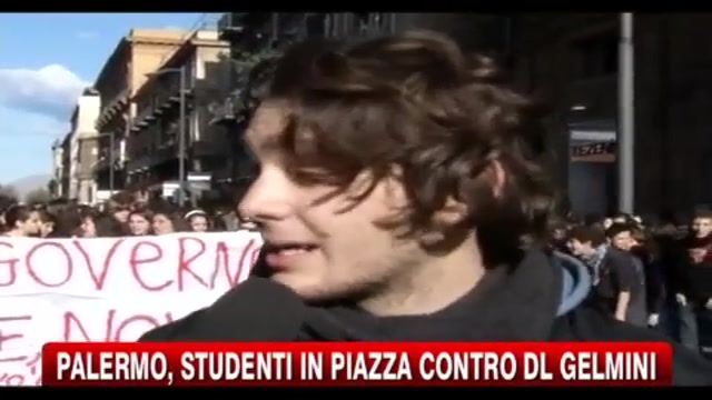 Palermo, studenti in piazza contro DL Gelmini