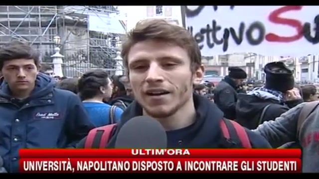 Napoli, manifestazione contro ddl Gelmini, parlano gli studenti