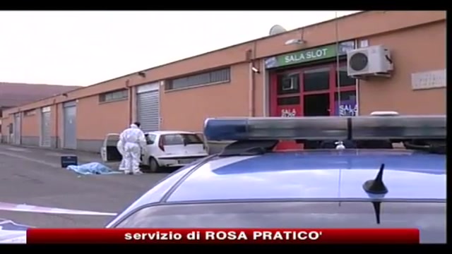 Agguato davanti una sala giochi, un morto a Roma