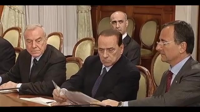 Berlusconi: rimpasto in unica tranche, tempi lunghi