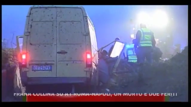 Frana collina su A1 Roma-Napoli, un morto e due feriti