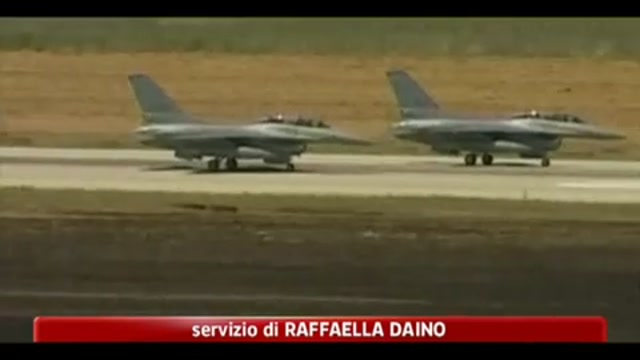 Libia, Italia potrebbe offrire tre basi per la no-fly zone