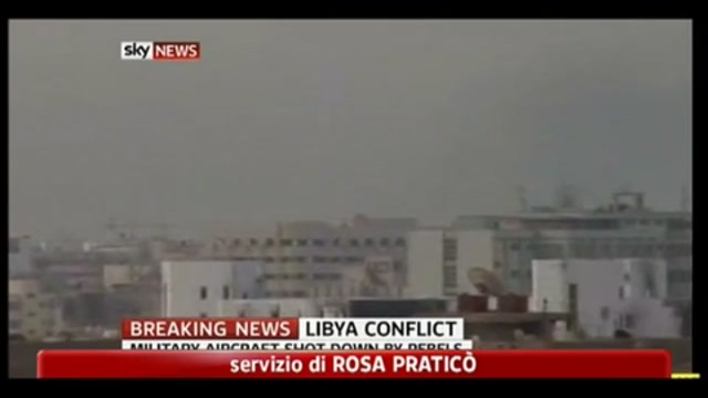 Libia, bombardamenti su Bengasi