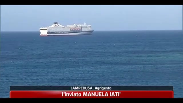 Lampedusa, il vento forte ostacola il trasferimento dei migranti