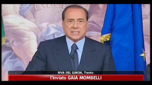 Berlusconi, domani a Tunisi per emergenza migranti