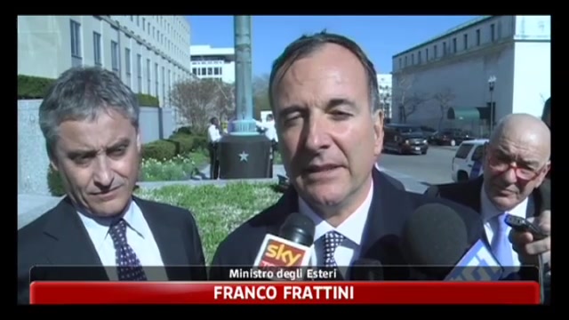 Frattini: l'Italia fornirà armi ai ribelli come extrema ratio
