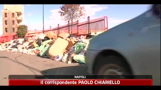 Maratona tra i rifiuti a Napoli
