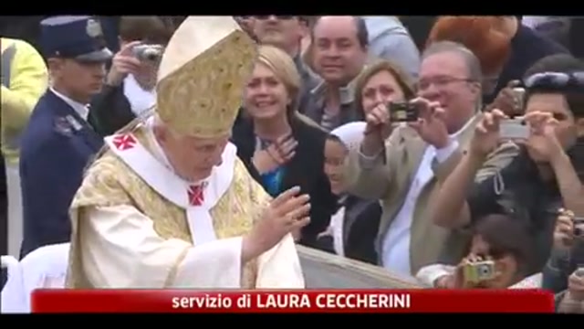 Messa di Pasqua, 150mila fedeli in Piazza San Pietro