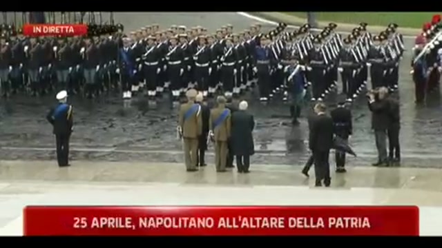 25 Aprile,Giorgio Napolitano all'Altare della Patria