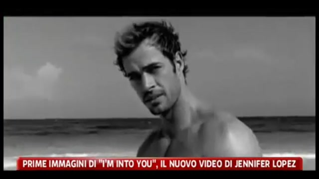 Prime immagini di I'm into you, il nuovo video di Jennifer Lopez