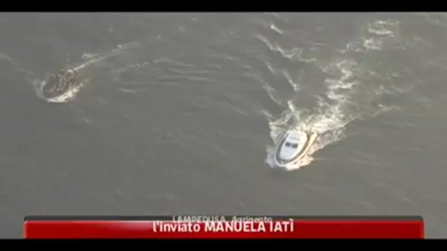 Lampedusa, due imbarcazioni con 800 migranti a sud dell'isola