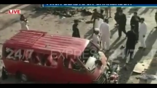 Pakistan, duplice attentato nel nordovest: almeno 87 morti